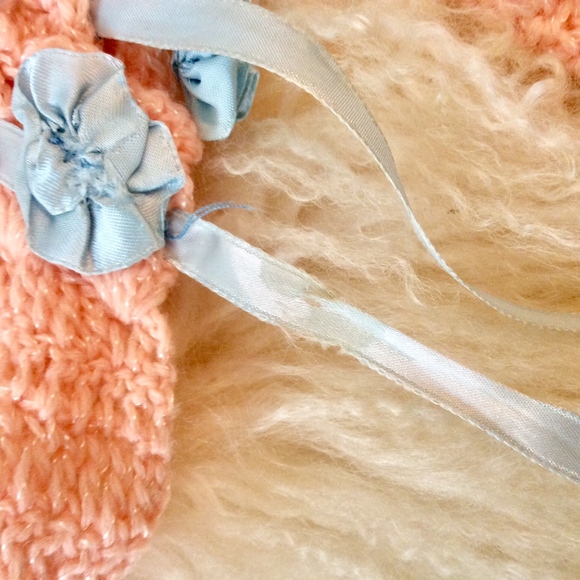 HP💝Vintage Crocheted Baby Dress, Booties, & Hat💝 - Picture 6 of 6